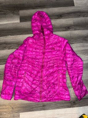 Women's Hot Pink Lightweight Hooded Puffer Jacket